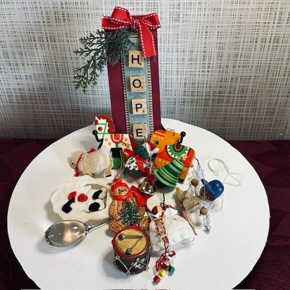 Grab Bag 14, Christmas Ornaments, Mixed Lot handmade Gordon Fraser Santa Holiday - Picture 4 of 16